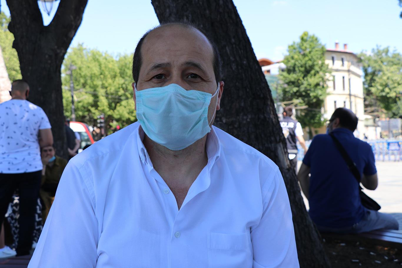 Vatandaşlar: Ayasofya'nın ibadete açılması kararı geç kalınmış güzel bir karardır Vatandaşlar: Ayasofya'nın ibadete açılması kararı geç kalınmış güzel bir karardır